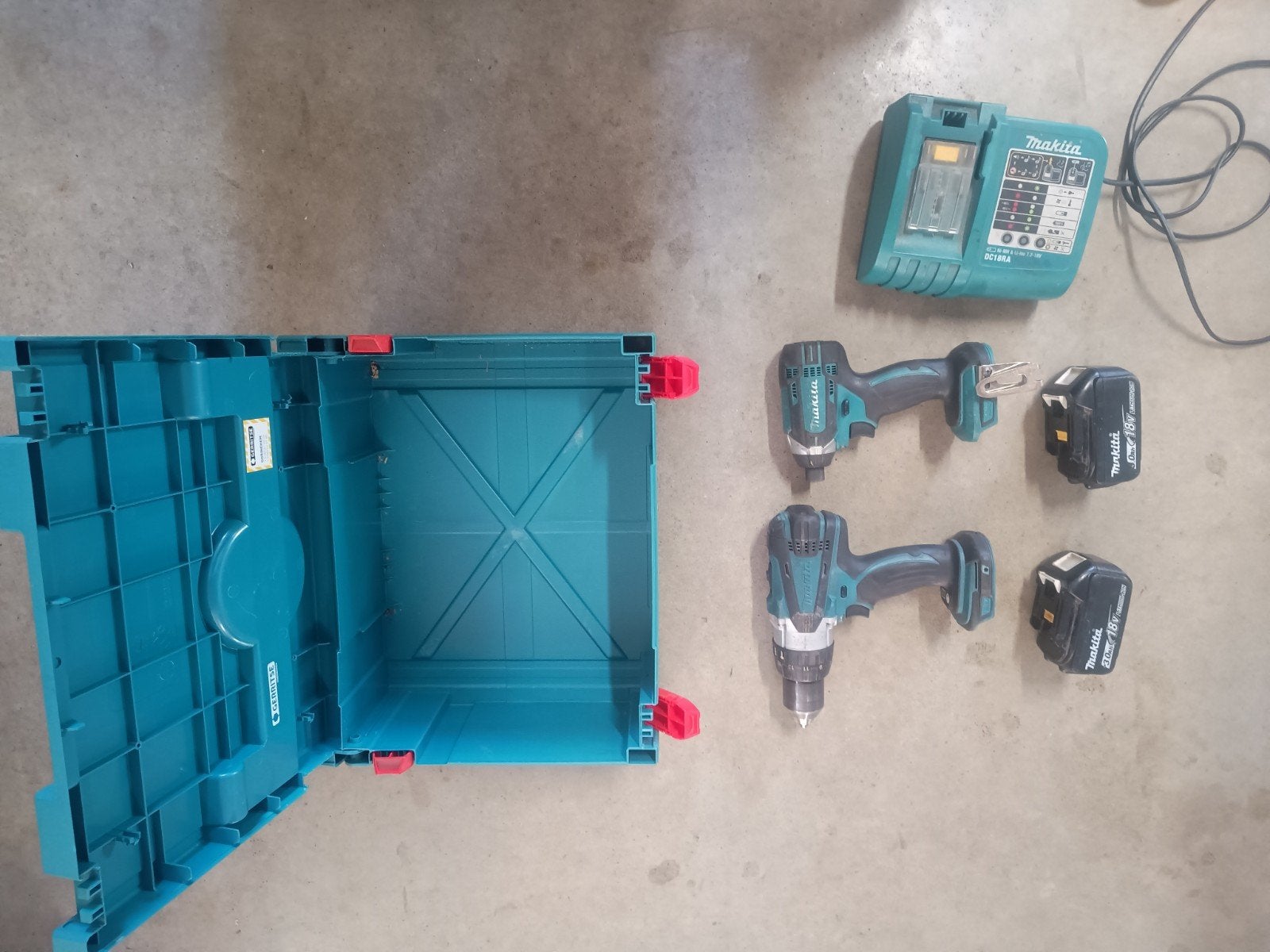 Set Makita accu gereedschap, Doe-het-zelf en Bouw, Gereedschap | Handgereedschap, Ophalen, Makita