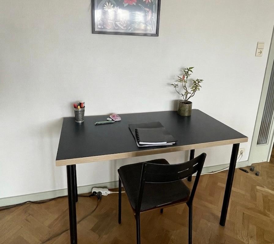 IKEA bureau, Maison & Meubles, Bureaux, Scandinave, Bureau d'ordinateur, 120 cm, Bleu