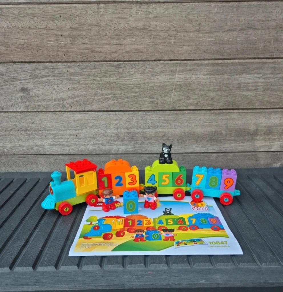 Duplo trein 10847, Overige thema's, Ophalen of Verzenden, Zo goed als nieuw, Inclusief minifiguren