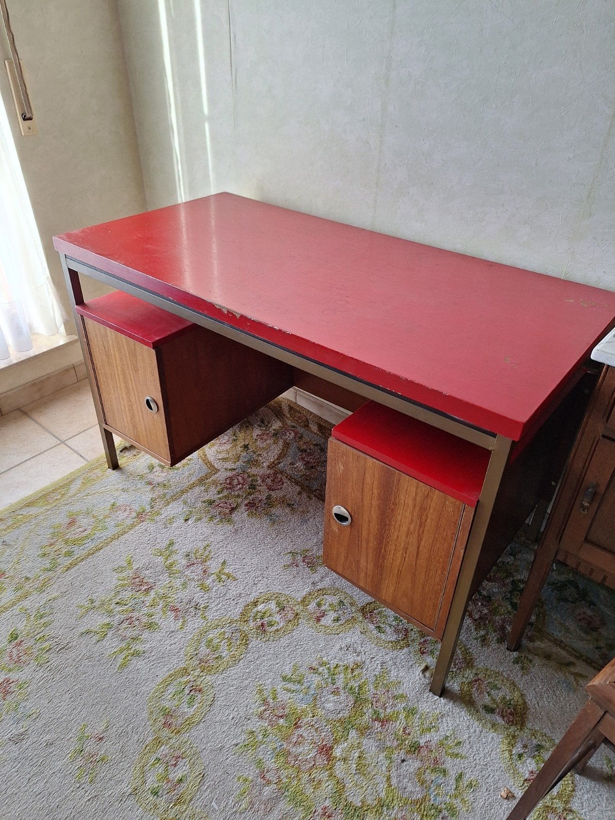 gratis bureau, Ophalen, Rood