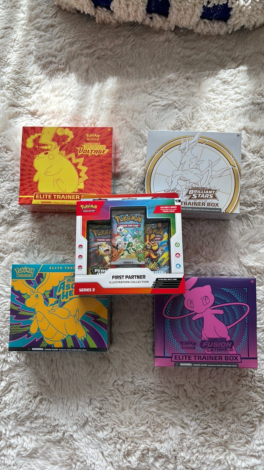 Elite trainer box + first partner, Ophalen of Verzenden, Nieuw, Boosterbox, Foil