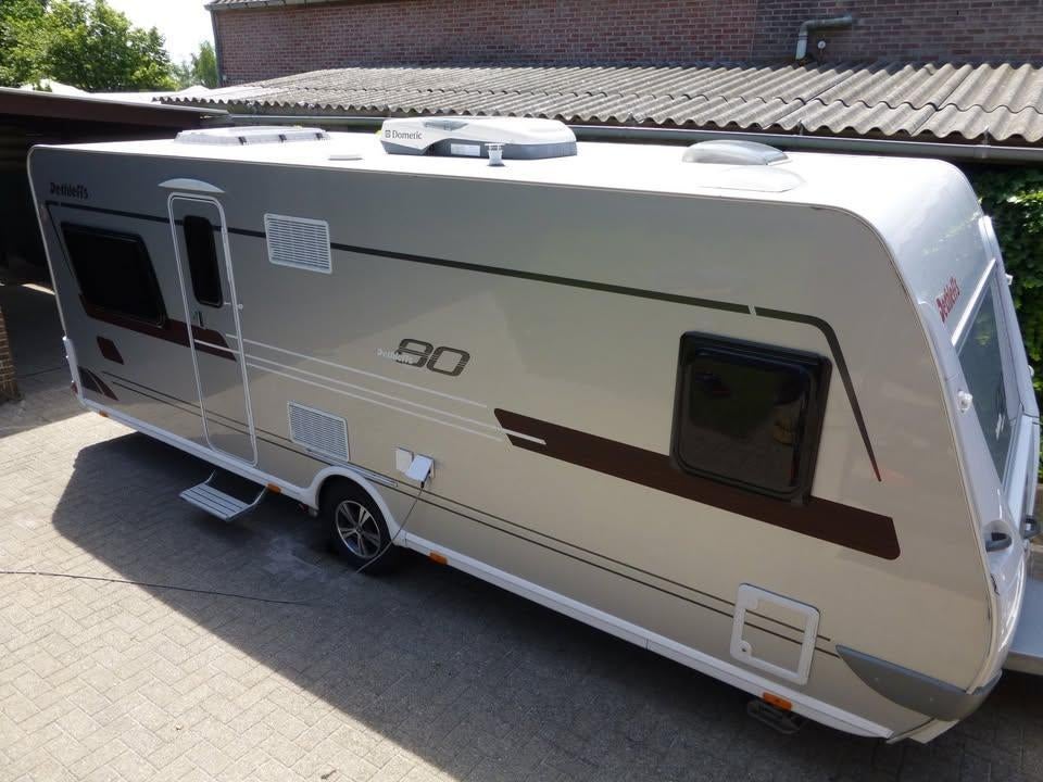 Dethleffs Caravan - Eighty 2 - 560 opbouw - Full Option!, Omvormbare zithoek, Rondzit, Particulier, Dethleffs