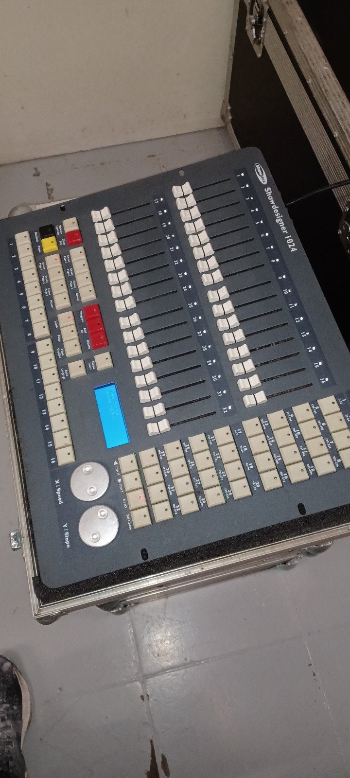 Console Showtec showdesigner 1024 dmx, Enlèvement, Utilisé, Lumières, Commande sonore