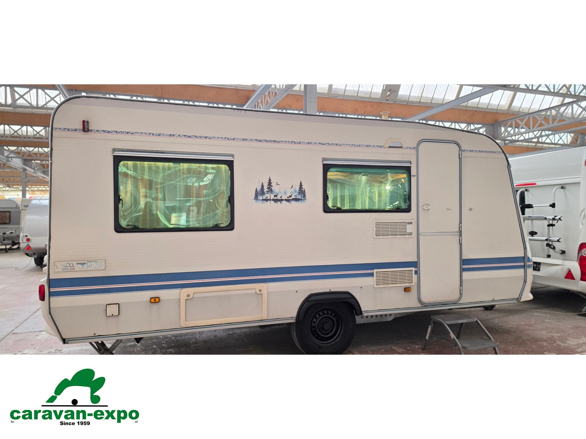 ADRIA UNICA 462, Caravanes & Camping, Jusqu'à 4, Entreprise, 5 à 6 mètres, 750 - 1000 kg