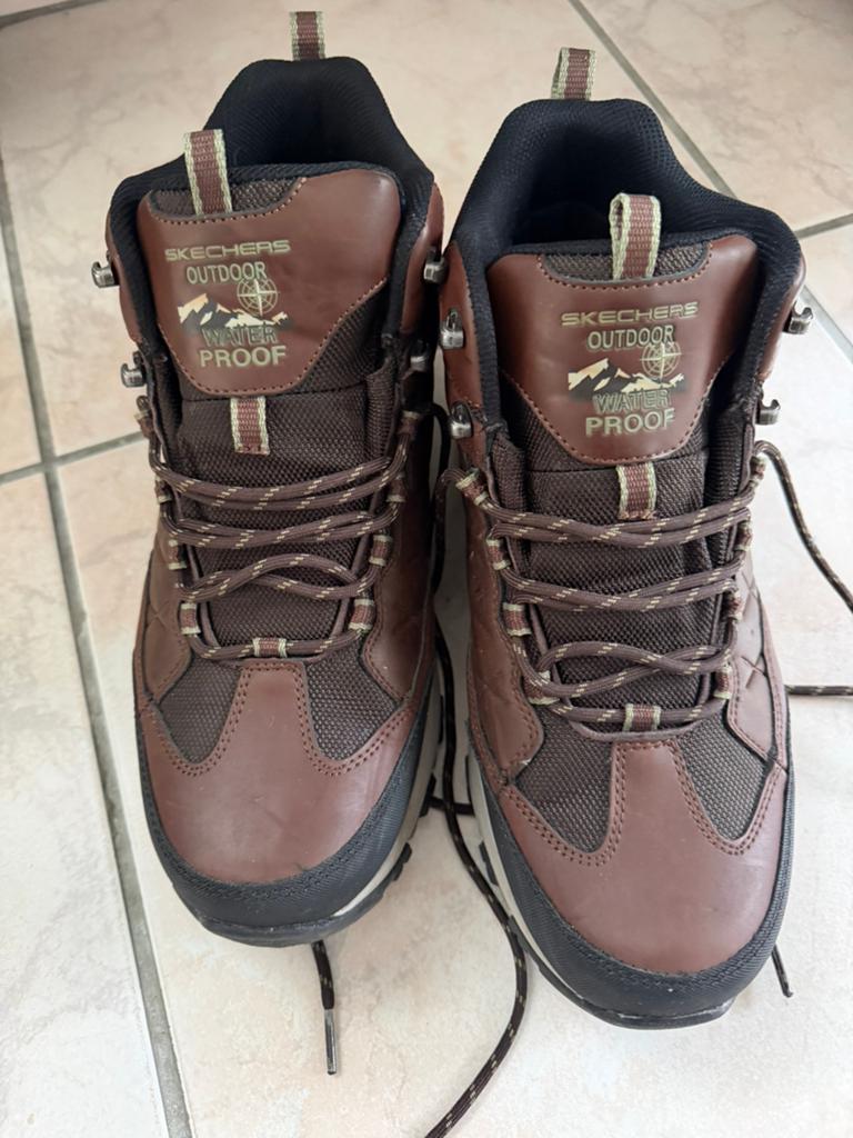 Skechers outdoor waterproof wandelschoenen 46, Ophalen of Verzenden, Zo goed als nieuw