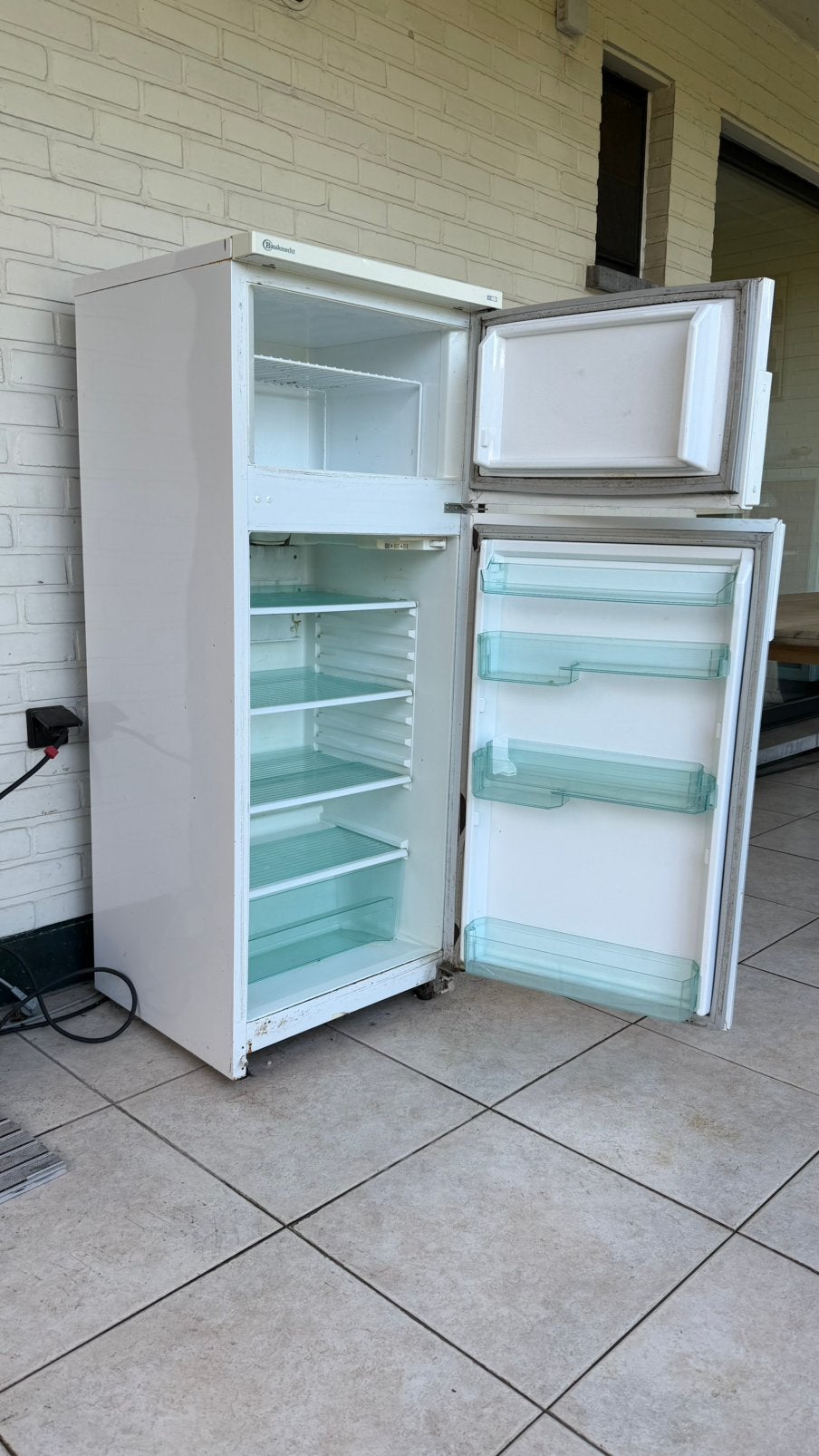 Koelkast met vriesvak - gratis af te halen, Elektronische apparatuur, Ophalen, 150 tot 200 liter, Gebruikt, 140 tot 160 cm