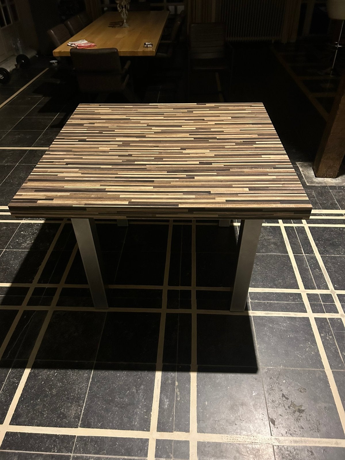 Grote keukentafel zwaar en stevig, Ophalen, Zo goed als nieuw