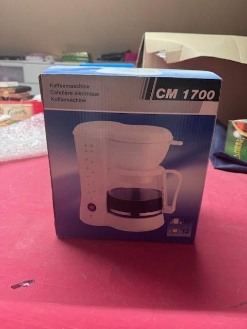 CM 1700 Koffiezetapparaat – 10/12 kopjes – In doos, Maison & Meubles, Cuisine | Ustensiles de cuisine, Neuf, Enlèvement ou Envoi