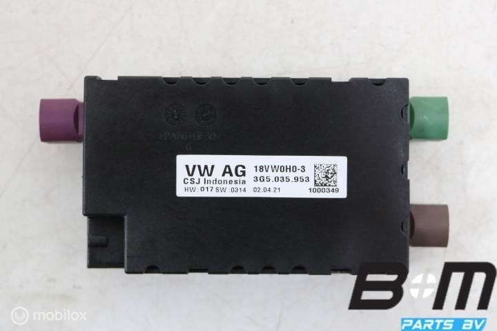 USB - hub met spanningsomvormer VW Passat B8 Var. 3G5035953, Utilisé