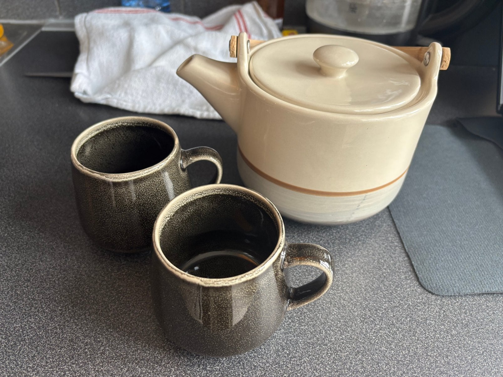 Theepot incl 2 mokken, Antiek en Kunst, Antiek | Servies compleet, Ophalen