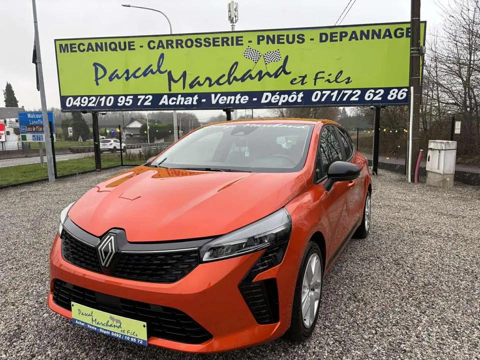 Renault Clio (bj 2024), Stof, Gebruikt, 67 kW, 5 deurs