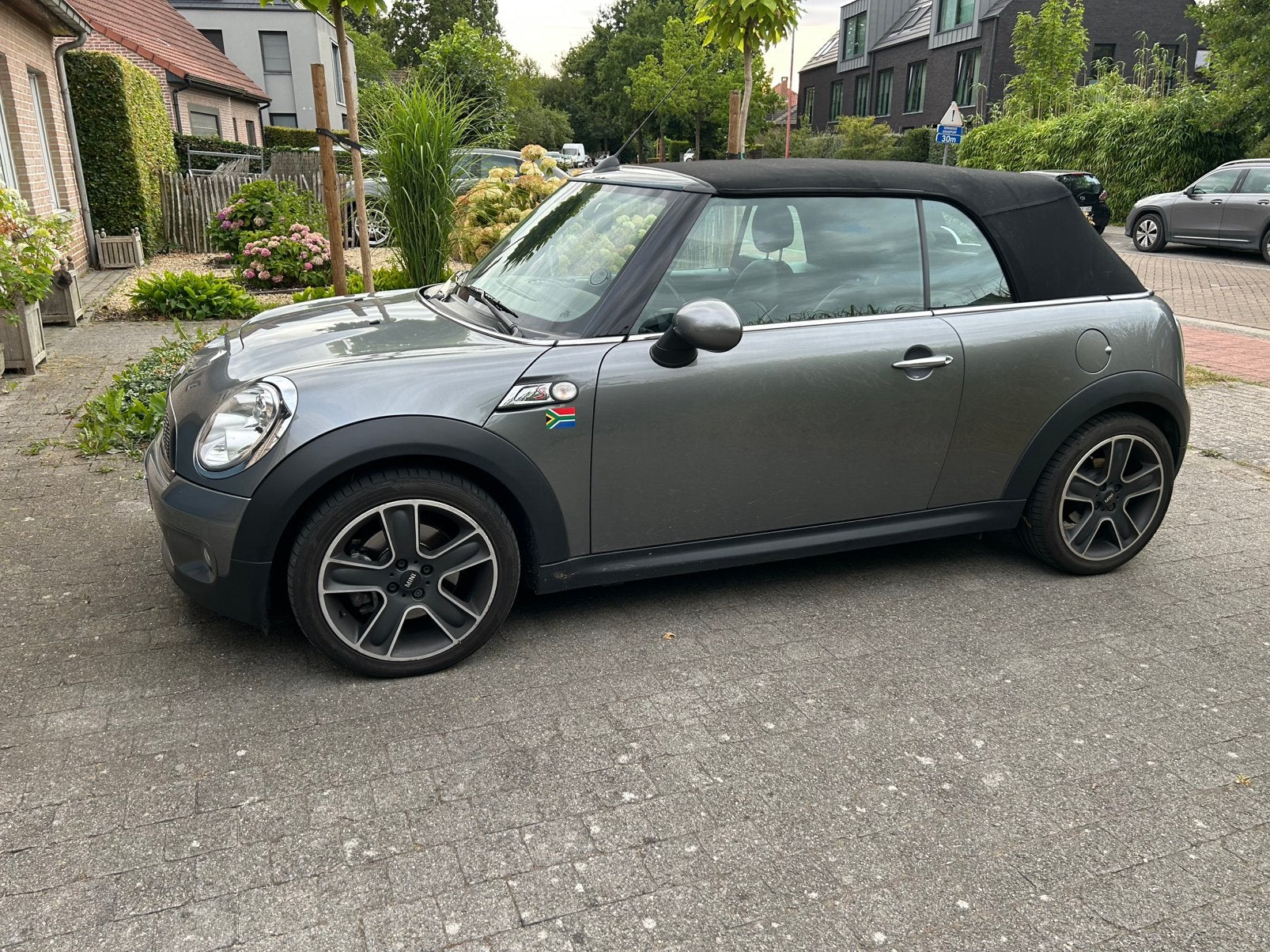 2010 Mini Cooper S Cabrio - 64k KM - Airco, Autos, Cuir, Achat, Cabriolet, Noir