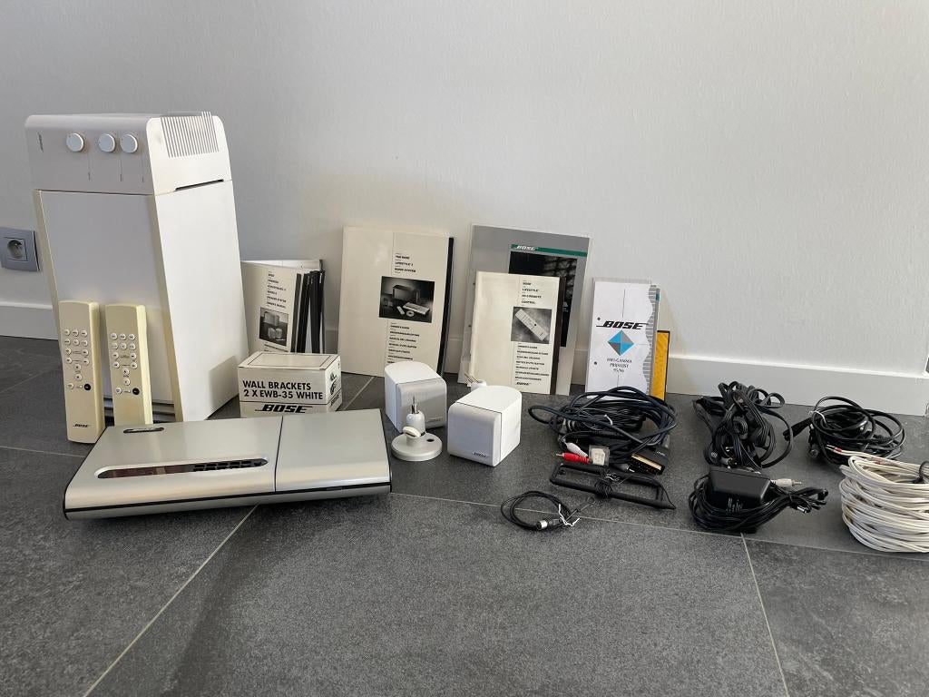 Bose lifestyle 3 muziekinstallatie, Ophalen of Verzenden, Zo goed als nieuw