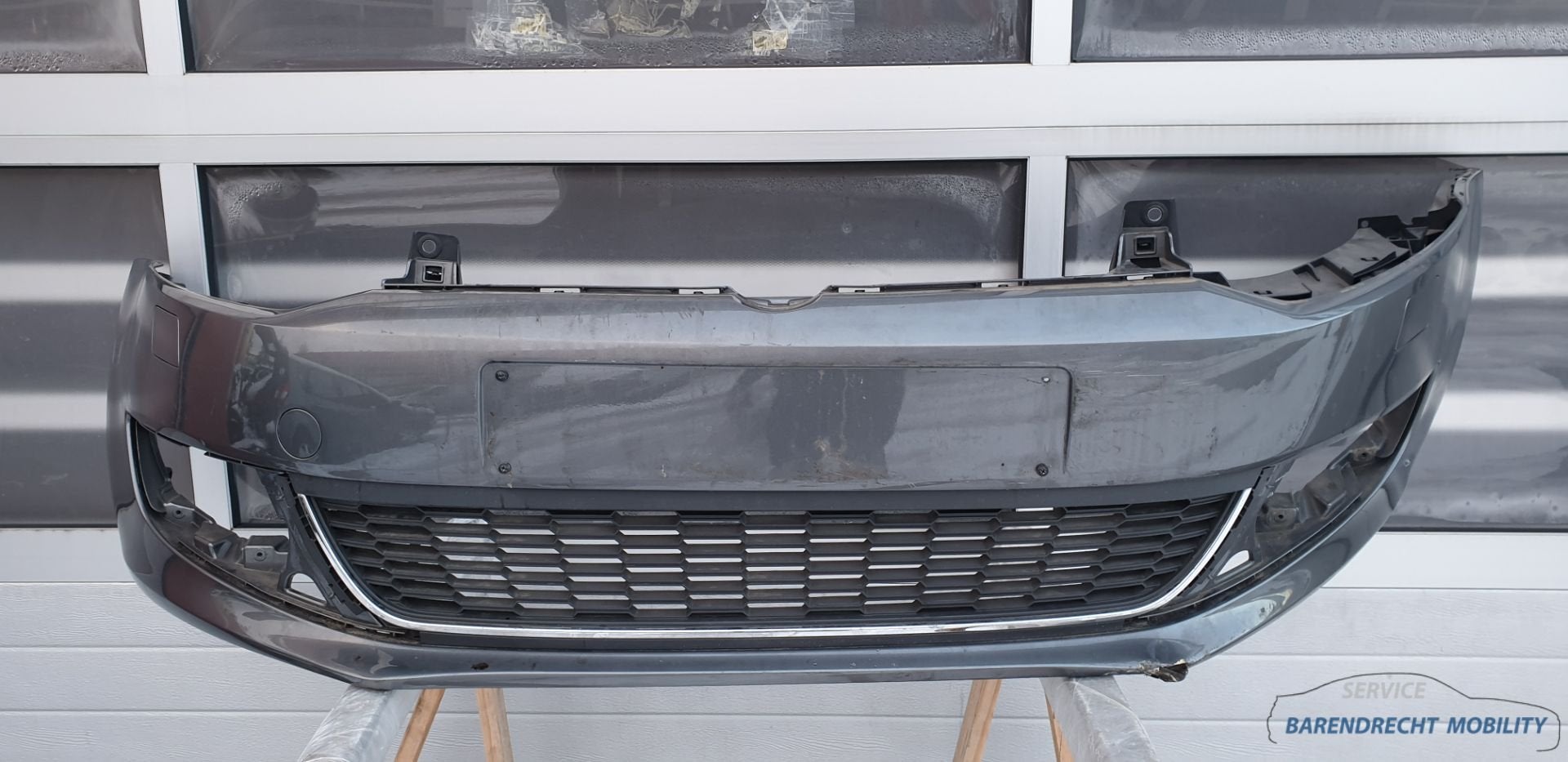 Voorbumper Polo 6R Volkswagen 6R0807221 koplampsproeiers ori, Gebruikt, Volkswagen AG, Vw@volkswagen.de, Bumper