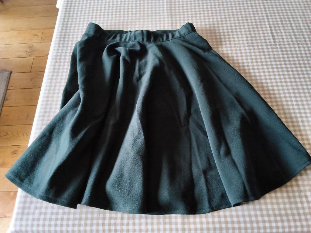Groene rok, Kinderen en Baby's, Kinderkleding | Overige, Ophalen, Zo goed als nieuw, Meisje