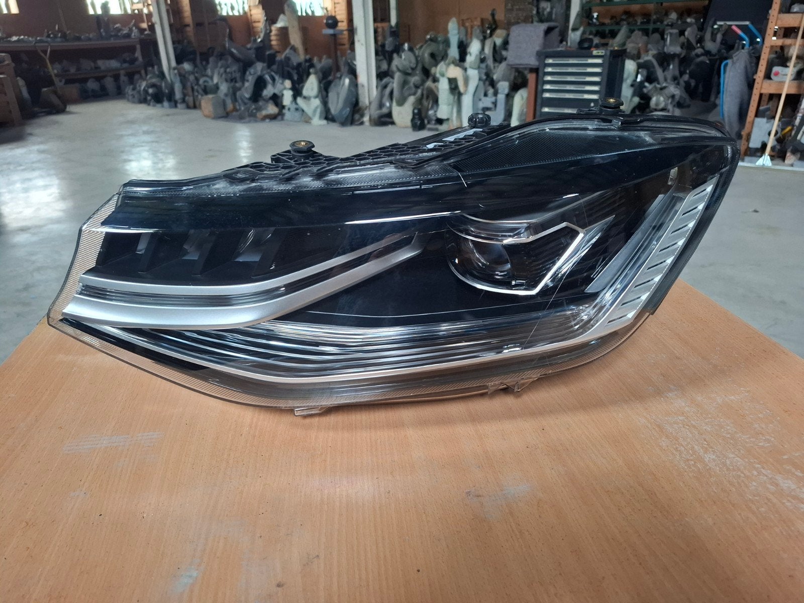Koplamp VW Caddy 2k7 2K8941035R, Ophalen, Volkswagen
