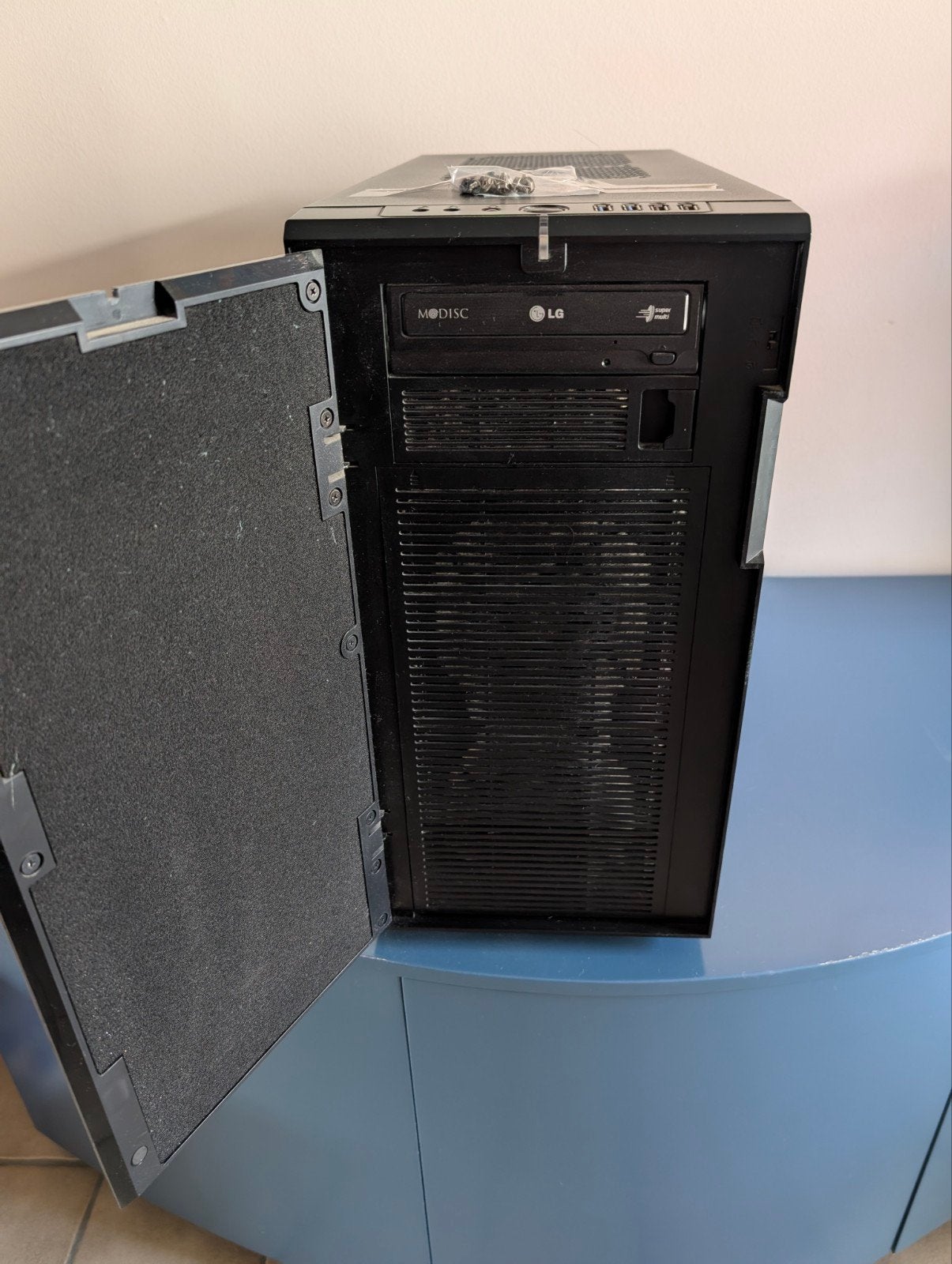 Computer ATX case  met dvd speler, Enlèvement