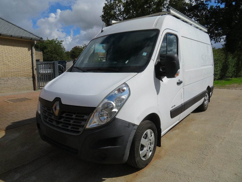 Renault Master 2.3dCi - L2H2 - 132.686km - 2018 - €6b, Voorwielaandrijving, Dealer onderhouden, Stof, 4 cilinders