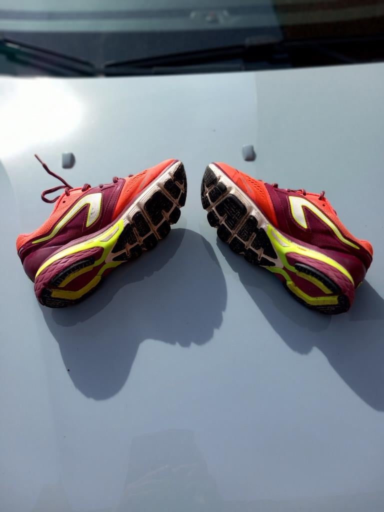 Chaussures Loop, Enlèvement
