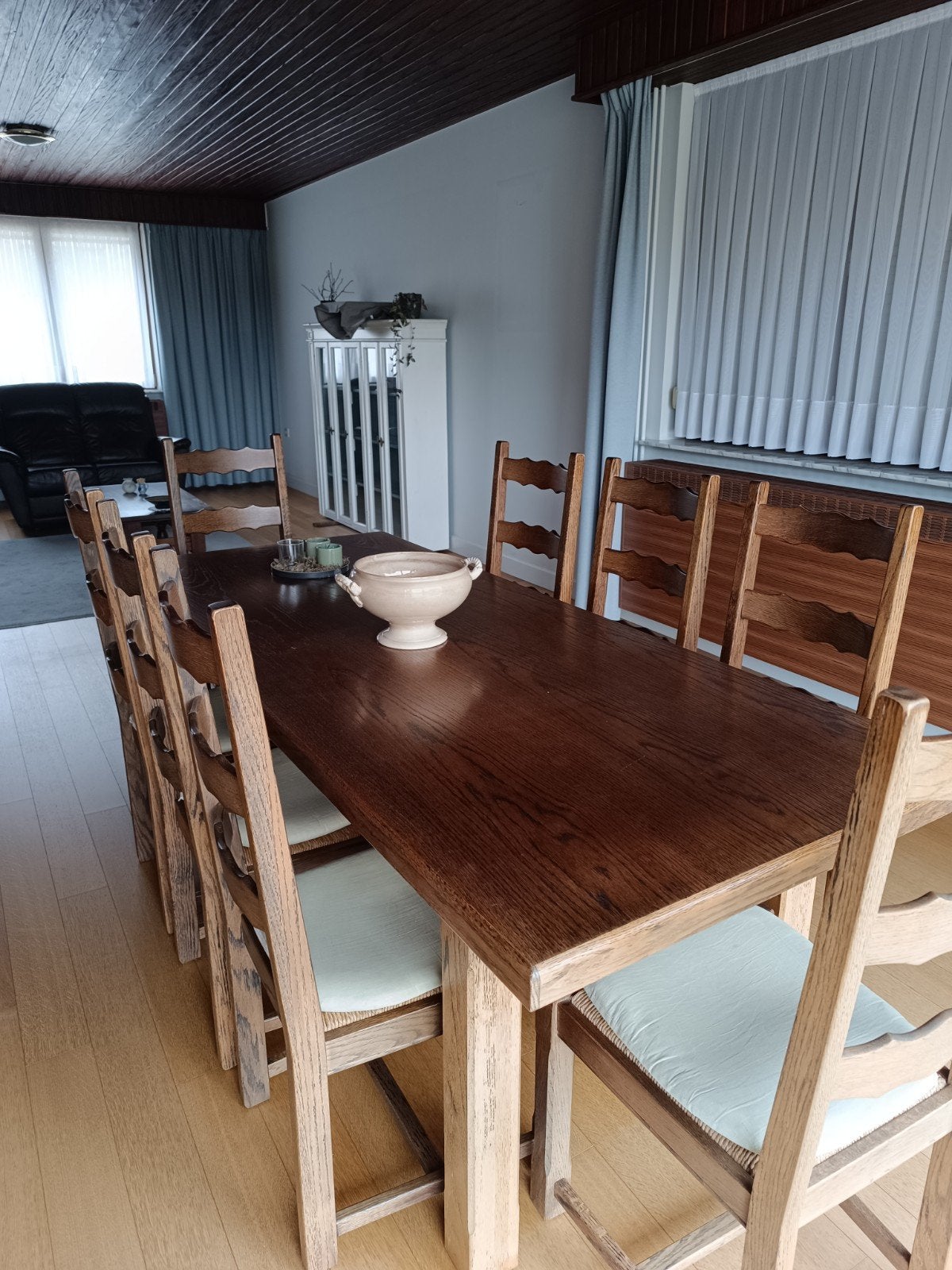 Eettafel in massief eik en 8 stoelen, Huis en Inrichting, Ophalen