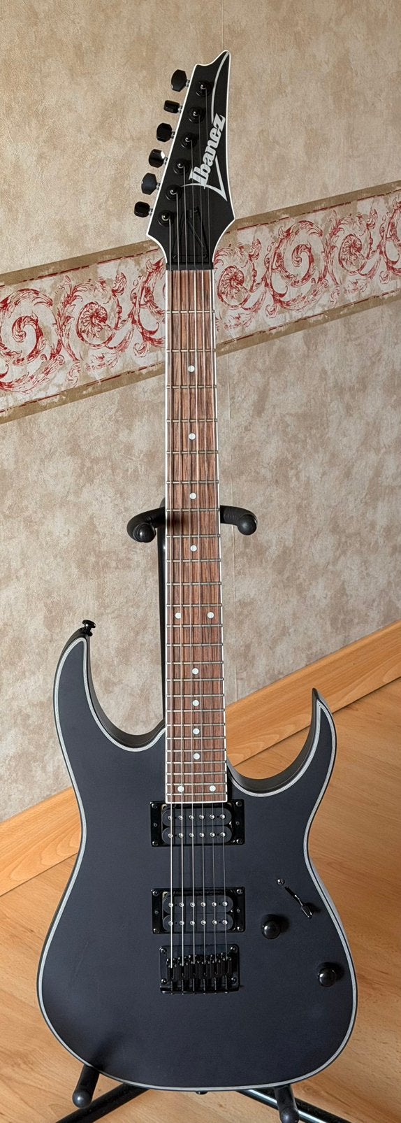 Zeer mooie IBANEZ RG421EX 240€, Muziek en Instrumenten, Snaarinstrumenten | Gitaren | Elektrisch, Ophalen, Zo goed als nieuw, Ibanez