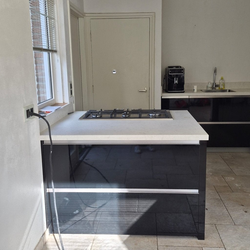 Moderne Zwarte Hoogglans Eiland Keuken+ Pelgrim GEDEMONTEERD, Huis en Inrichting, Keuken | Complete keukens, Zwart, Ophalen of Verzenden