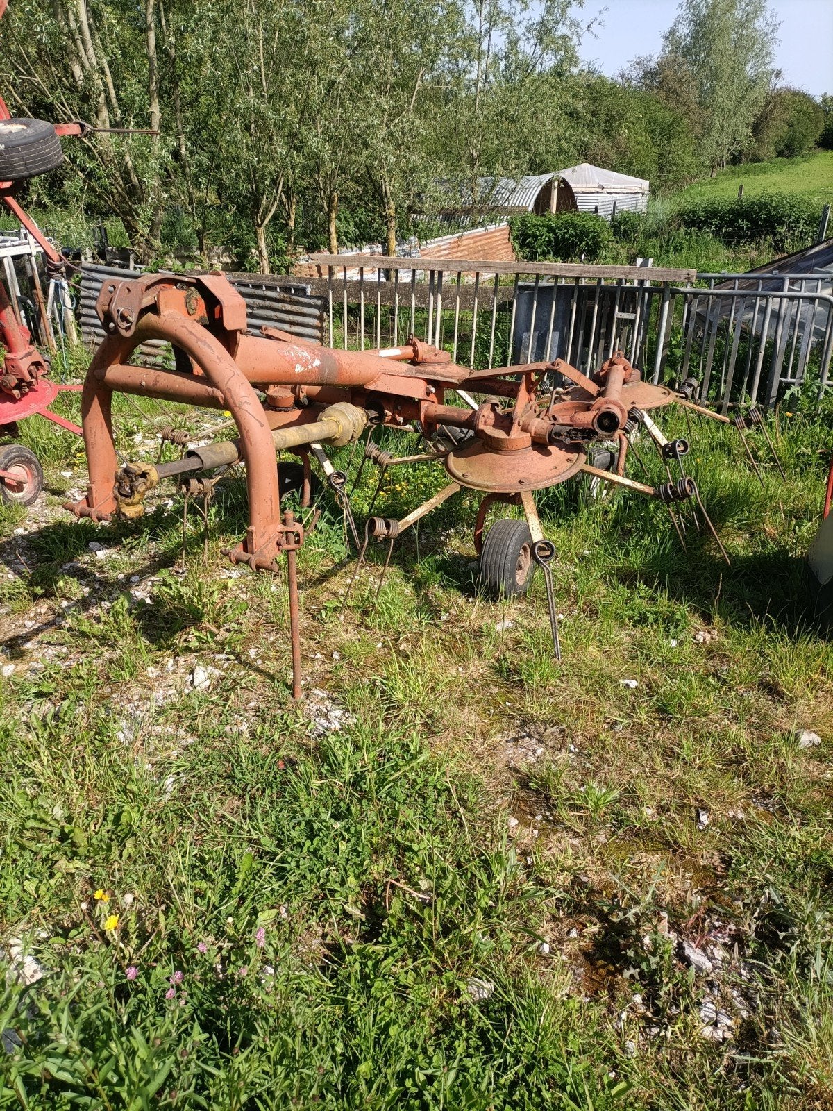 Kuhn pirouette 4 stuks, Zakelijke goederen