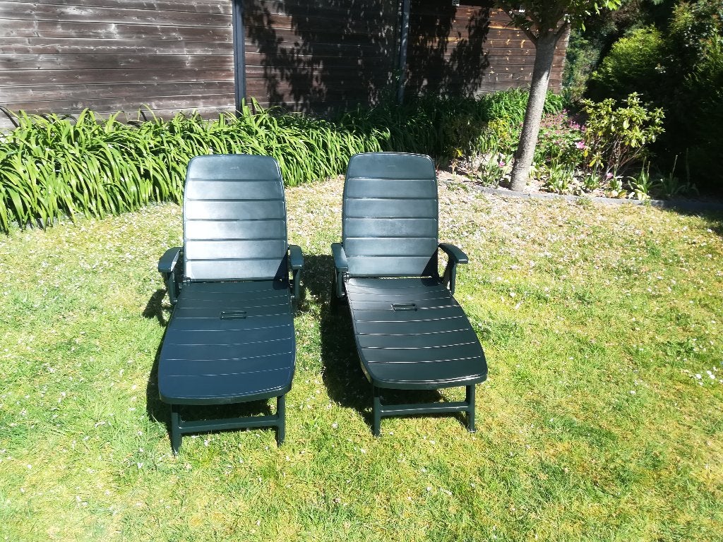 zonnebedden, Tuin en Terras, Ligbedden, Zo goed als nieuw, Plastic, Inklapbaar, Verstelbaar, Verrijdbaar, Ophalen