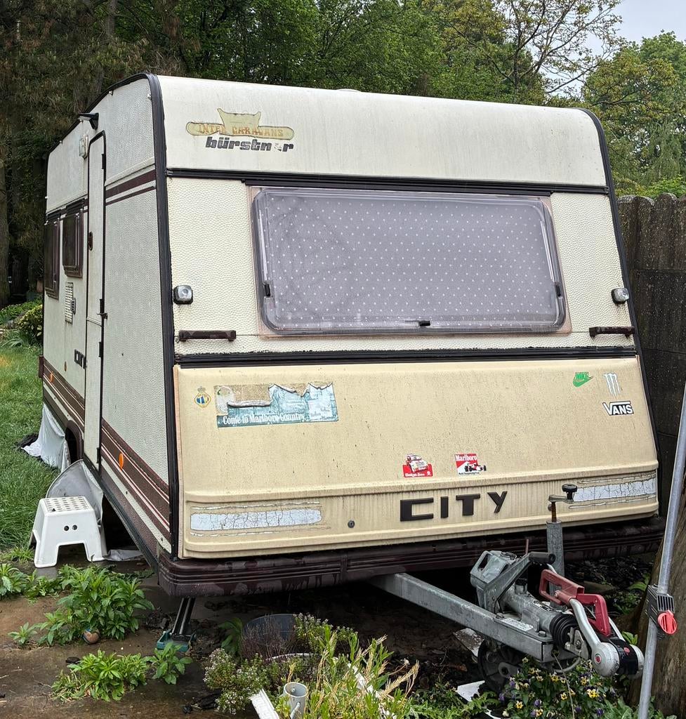Burstner Caravan (ideaal om foodtruck of bureau te maken), Particulier, Bürstner