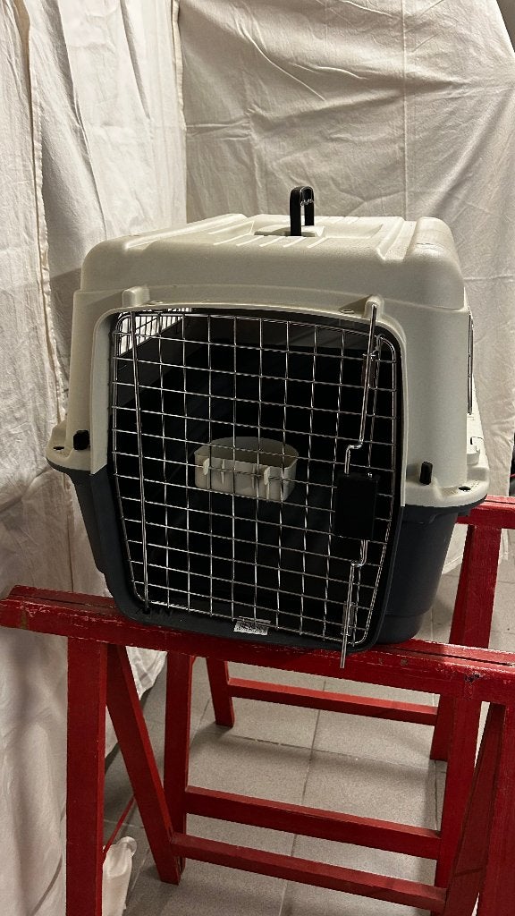 IATA Vliegbench Honden / Transportbox – Nomad Maat M (Zgan), Dieren en Toebehoren, Ophalen, Zo goed als nieuw