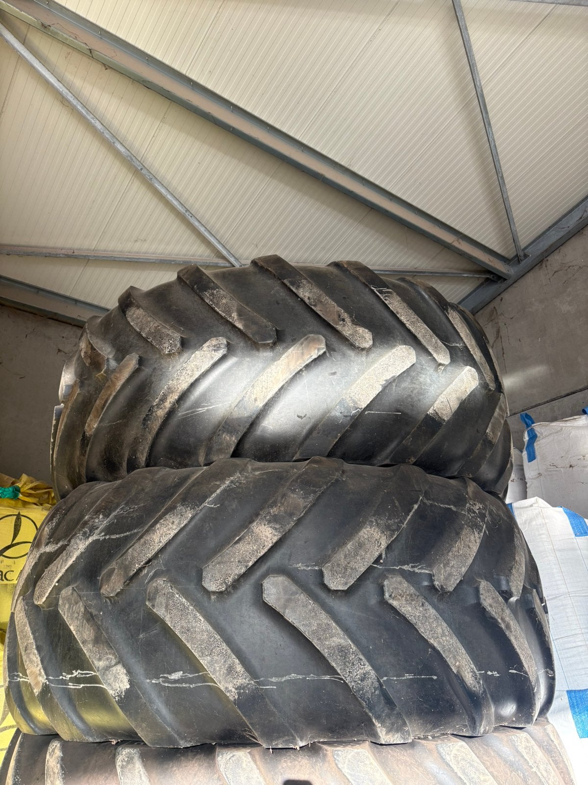 Michelin 900/60r42, Articles professionnels, Enlèvement