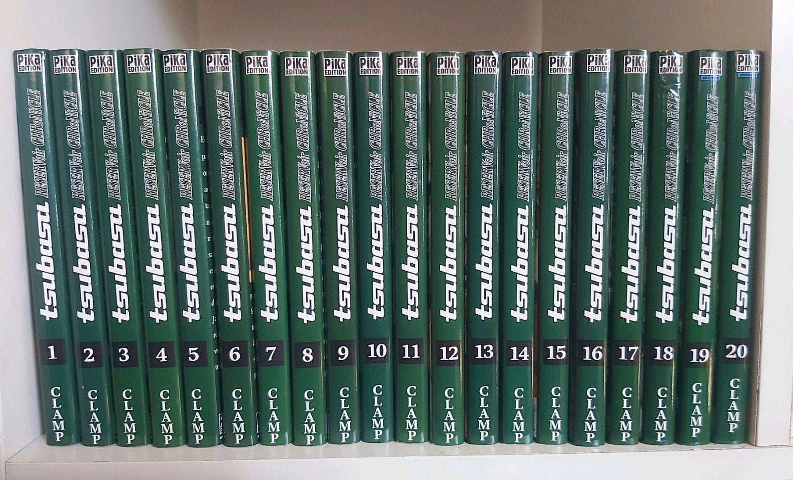 Mangas : Tsubasa Reservoir Chronicle tomes 1 à 20 – CLAMP, Livres, Enlèvement ou Envoi, Comme neuf, Plusieurs comics, CLAMP