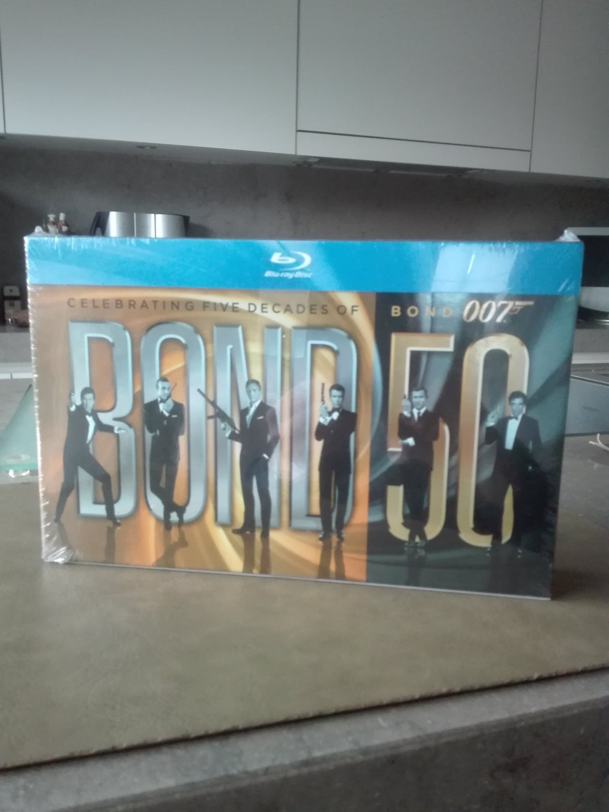 James Bond 50 th anniversary collection deluxe blu-ray box, Cd's en Dvd's, Ophalen, Nieuw in verpakking, Blu-ray