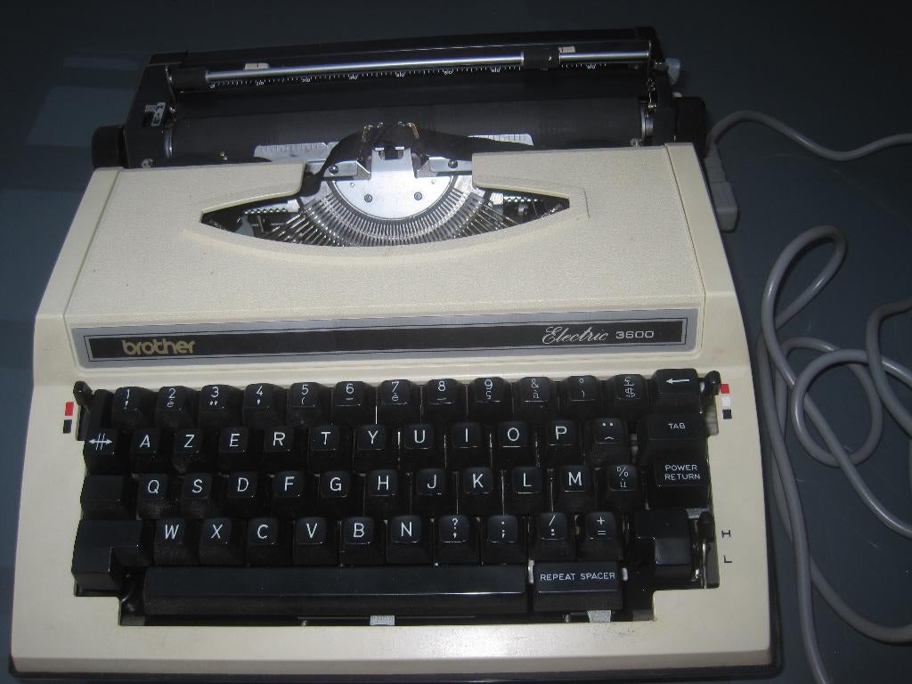 Typemachine 'Brother', Enlèvement, Utilisé