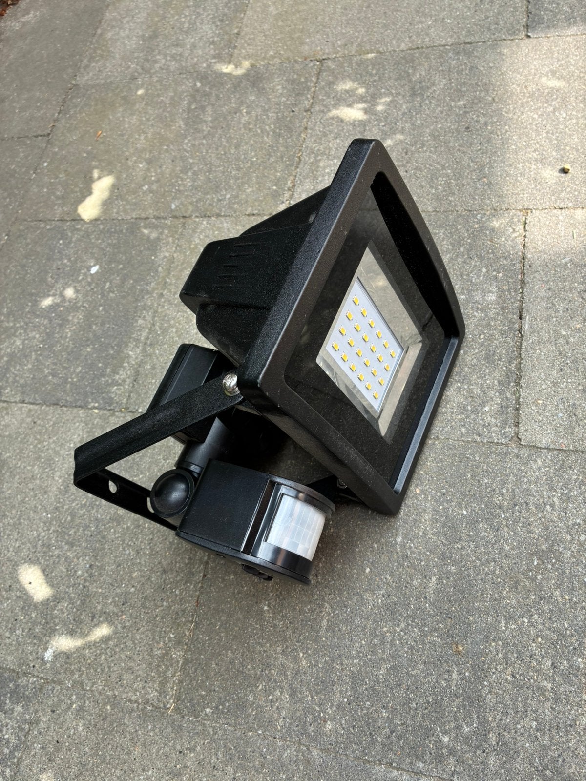 Led straler met detector, Ophalen, Zo goed als nieuw, Led