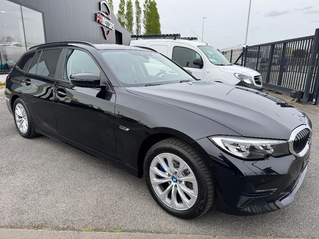 BMW 320E break benzine + elektrisch hybride 1st eig ohboek, 1998 cc, 4 cilinders, Zwart, Bedrijf