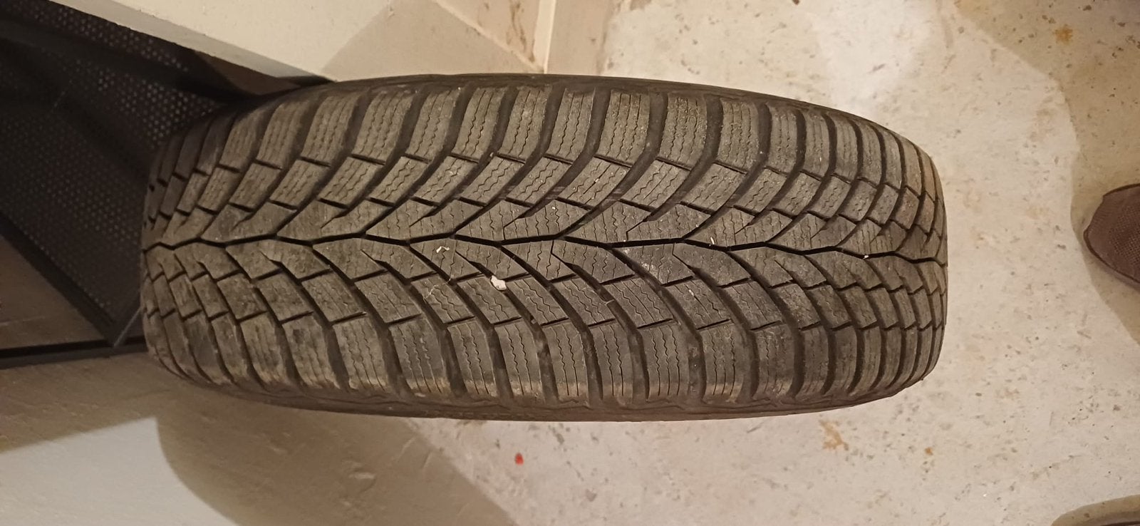 Pneus hiver 195/65 R15, Enlèvement, Comme neuf