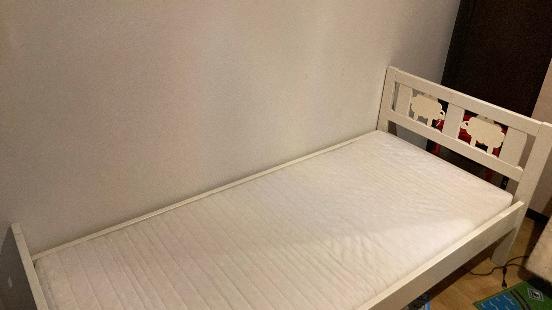 Lit pour enfant, Enlèvement, Comme neuf, Matelas