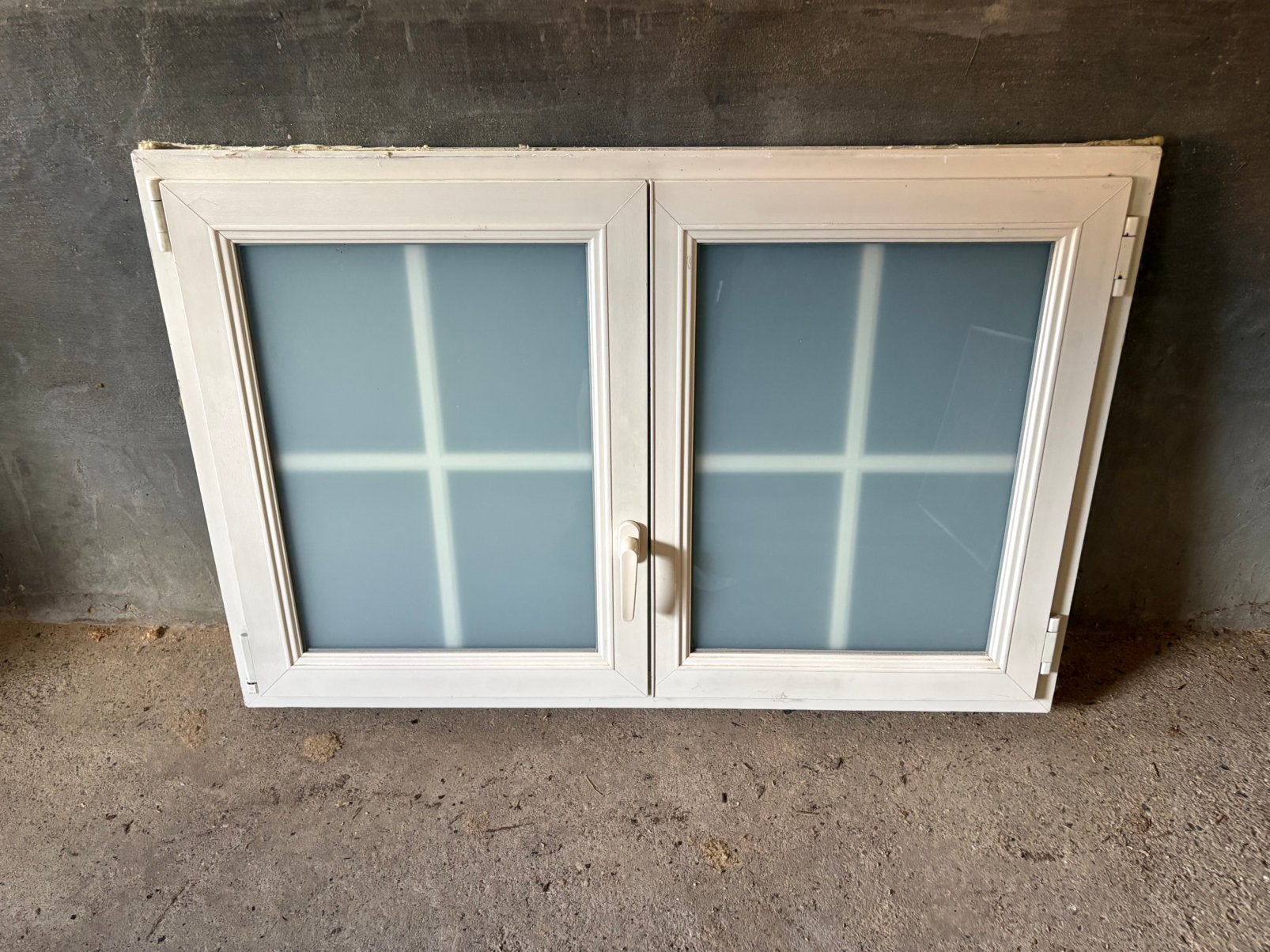 PVC raam – 1320x900mm – dubbel opendraaiend + vliegenraam, Doe-het-zelf en Bouw, Kunststof, Gebruikt, Raamkozijn, Inclusief glas