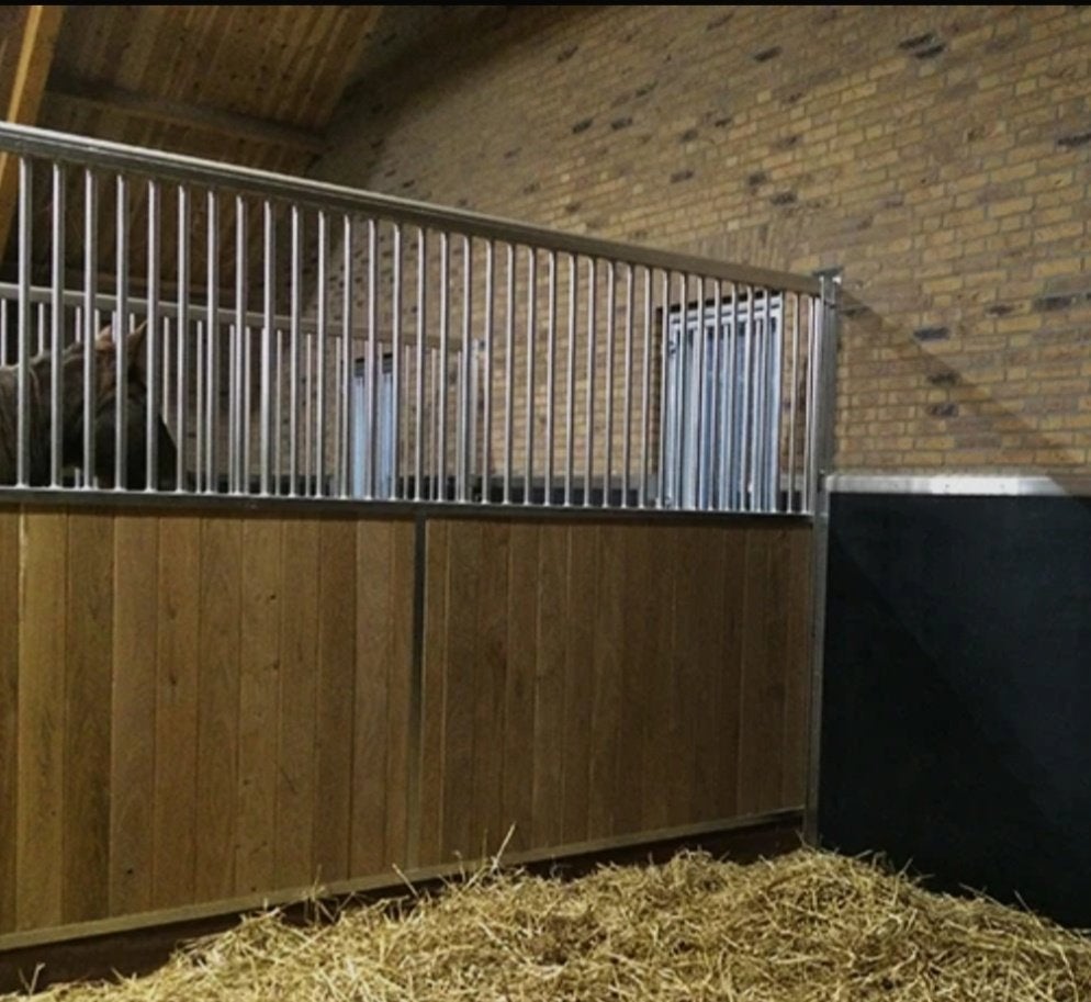 Stalwand gezocht, Dieren en Toebehoren, Stalling