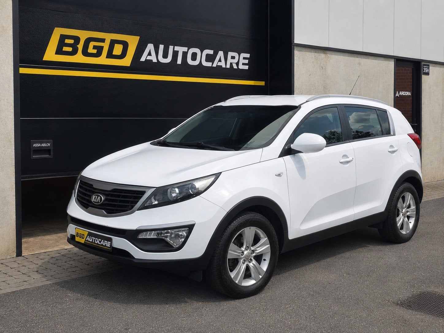 Kia Sportage 1.7 CRDI 85kw/EURO5/AIRCO/BLUETH/2WD/TREKHAAK, Autos, Kia, Cuir, Euro 5, Achat, Entreprise