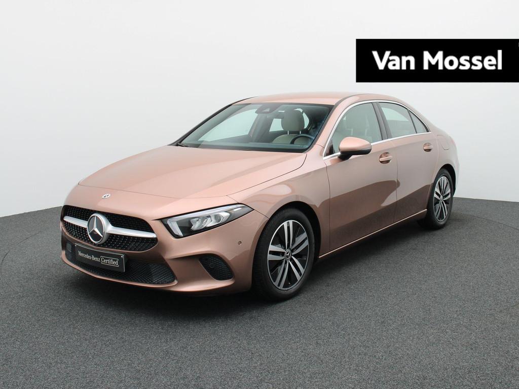 Mercedes-Benz A 180 Business Line + LEDER + SENSOREN + CAMER, Auto's, 4 deurs, Gebruikt, 136 pk, https://public.car-pass.be/vhr/ec9f58ef-848d-4507-92d1-a8d206e3e385