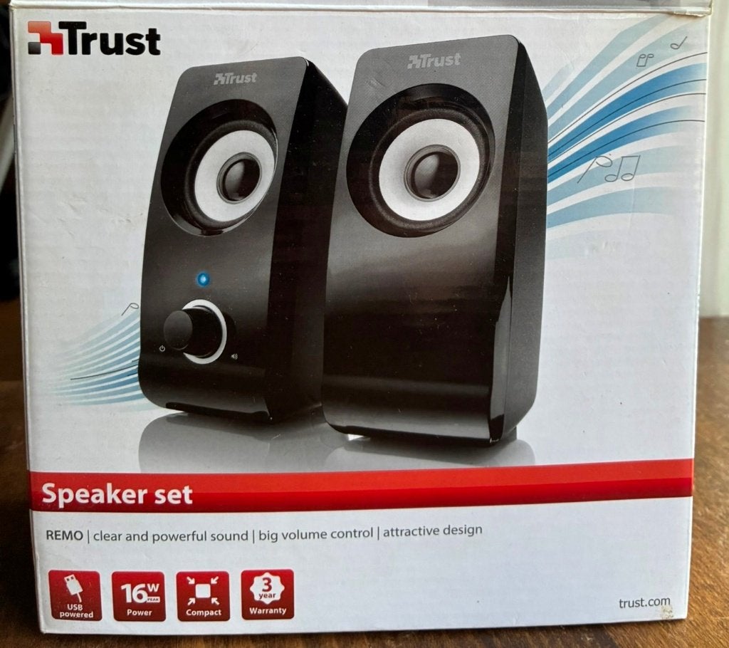 Enceintes PC Trust Remo 2.0 USB – Excellent état, Computers en Software, Pc speakers, Ophalen, Zo goed als nieuw