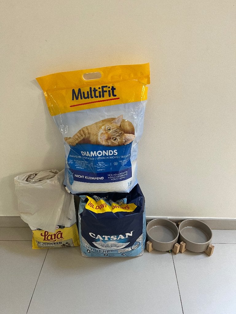 Katteneten, kattenbakvulling en drink/etenbakje, Animaux & Accessoires, Nourriture & Abreuvoirs pour chats, Comme neuf, Enlèvement
