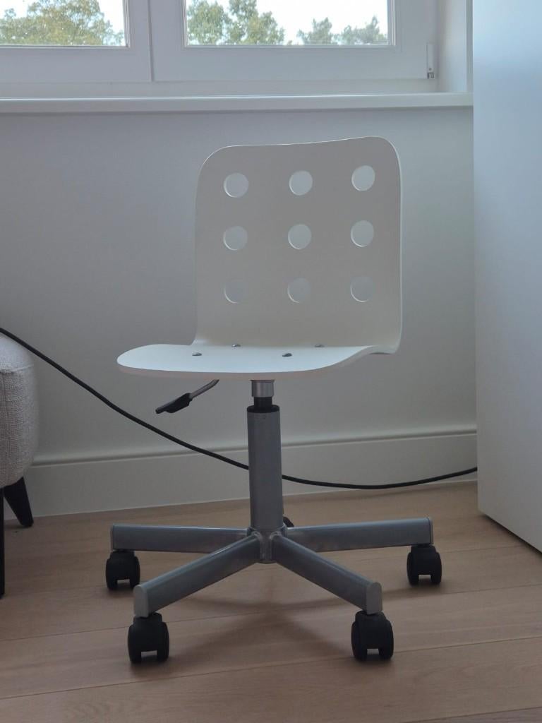 Bureaustoel Ikea, Huis en Inrichting, Bureaustoelen, Ophalen, Zo goed als nieuw, Wit, Bureaustoel