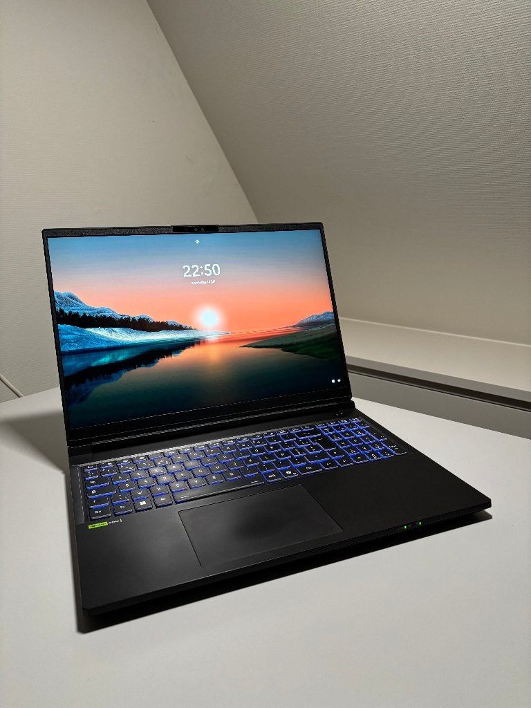 BTO GAMING LAPTOP – RTX 5090, Computers en Software, Windows Laptops, Zo goed als nieuw, 16 inch, SSD, Onbekend, 64 GB of meer