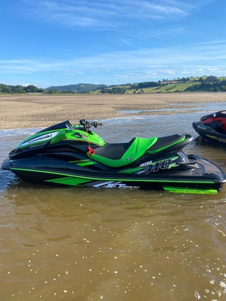 2022 jet ski Kawasaki ultra 310R super charged only 18hrs, Ophalen of Verzenden, Zo goed als nieuw, Benzine, 200 pk of meer