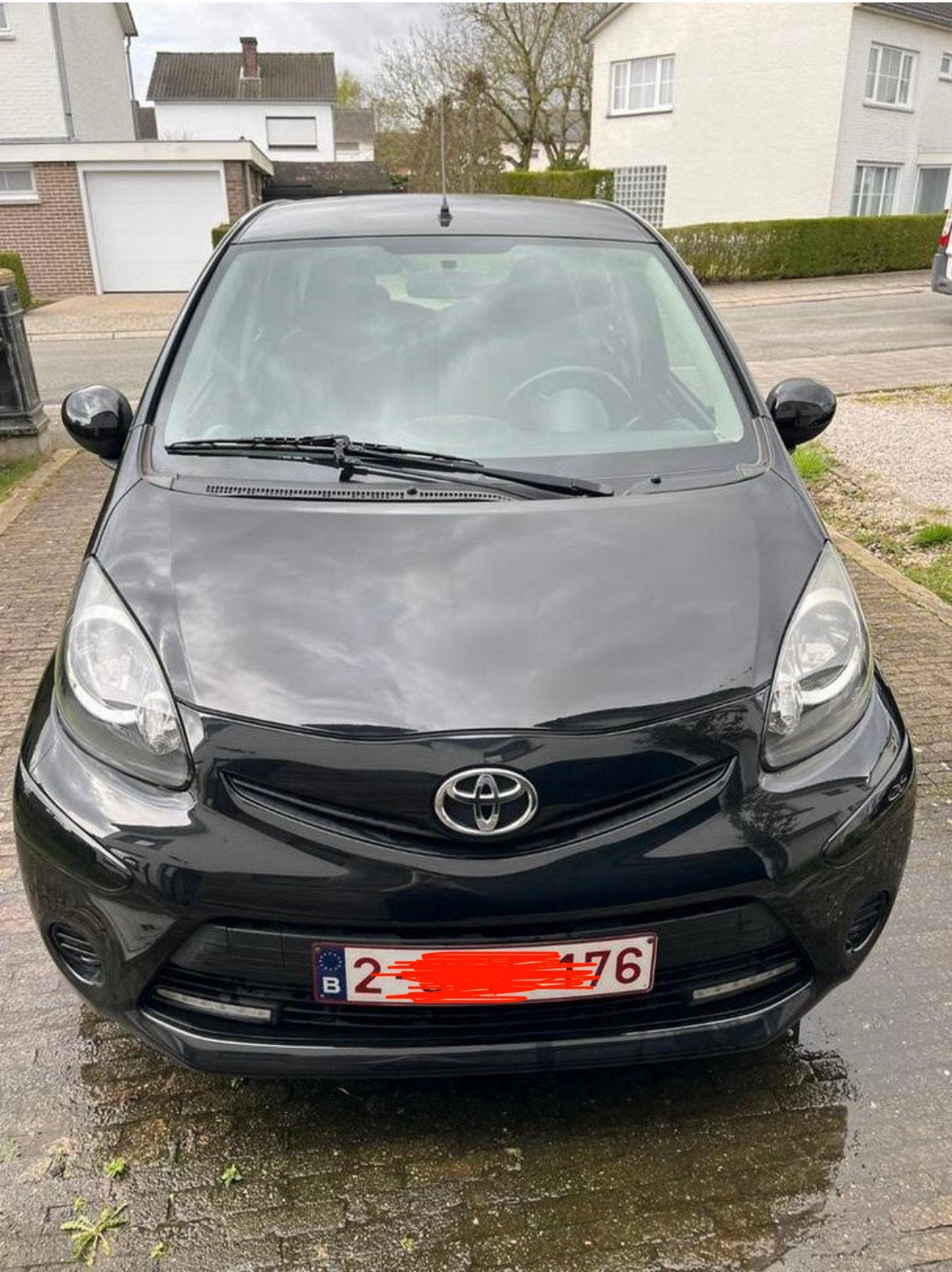 Aygo 2013 5 deurs, Auto's, Voorwielaandrijving, 4 zetels, Zwart, Zwart