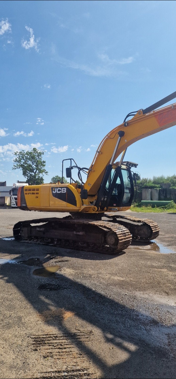 JCB 260LC bouwjaar 2012
deze bevindt zich in goede staa, Ophalen of Verzenden