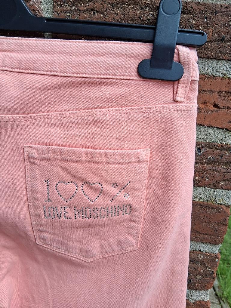 Dames jeans broek Love Moschino Mt26, Vêtements | Femmes, Culottes & Pantalons, Neuf, Taille 34 (XS) ou plus petite, Rose, Enlèvement ou Envoi